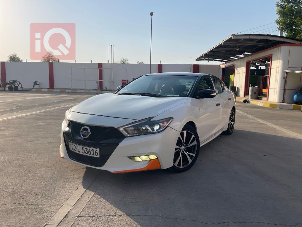 Nissan Maxima